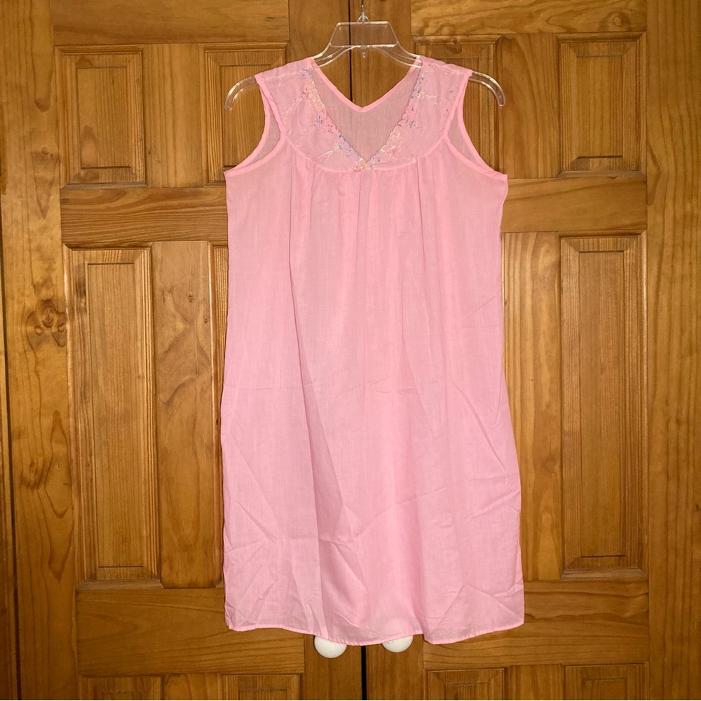 NWOT Unbranded Vintage Nightgown Housecoat